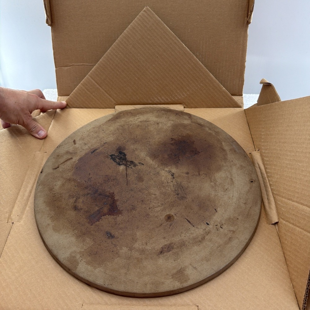 PAMPERED CHEF Round Flat Baking Stone Family Heritage Collection 15" (Lg) VTG